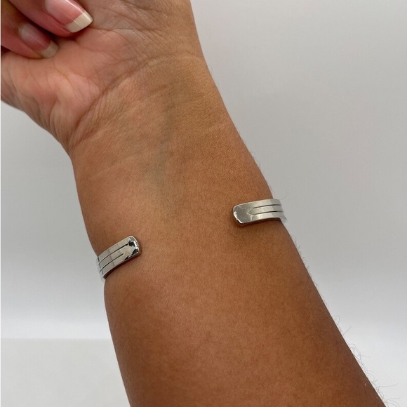 A Smart Unbranded Triple Banded 10K GP White Gold Cuff Bracelet - Picture 5 of 9